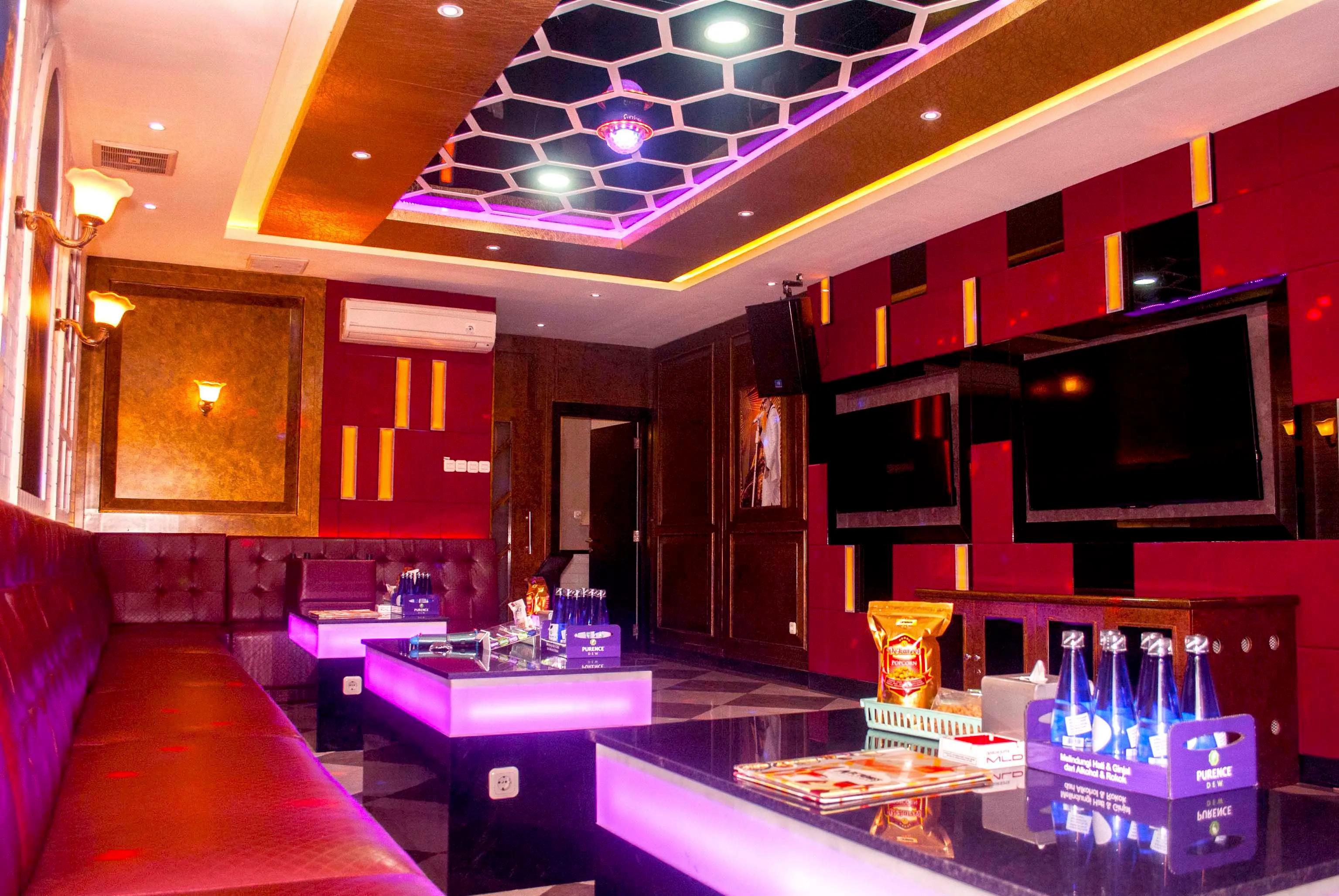 Luxury VIP Room